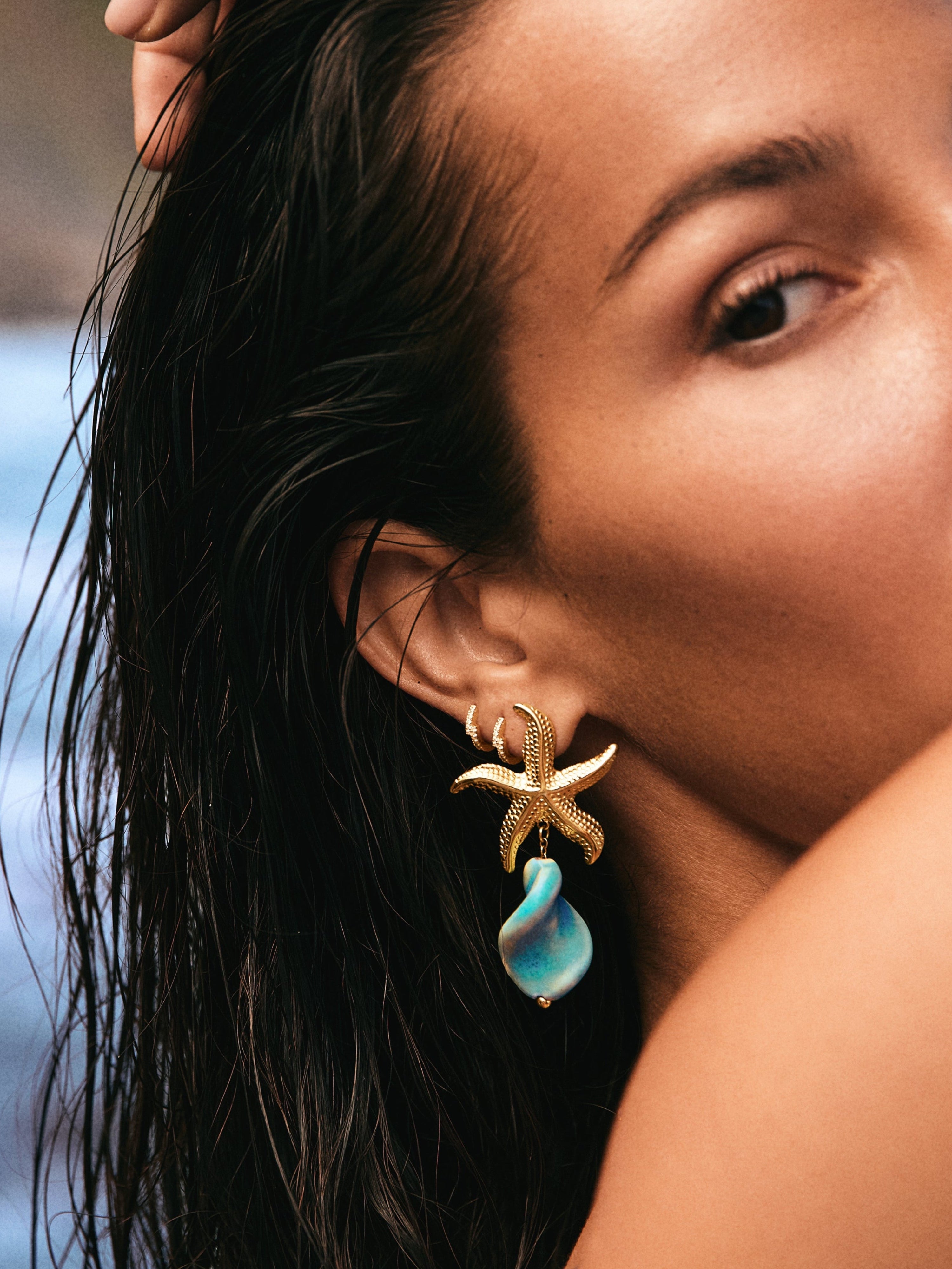 Cleo Crossed Gold Single Earring