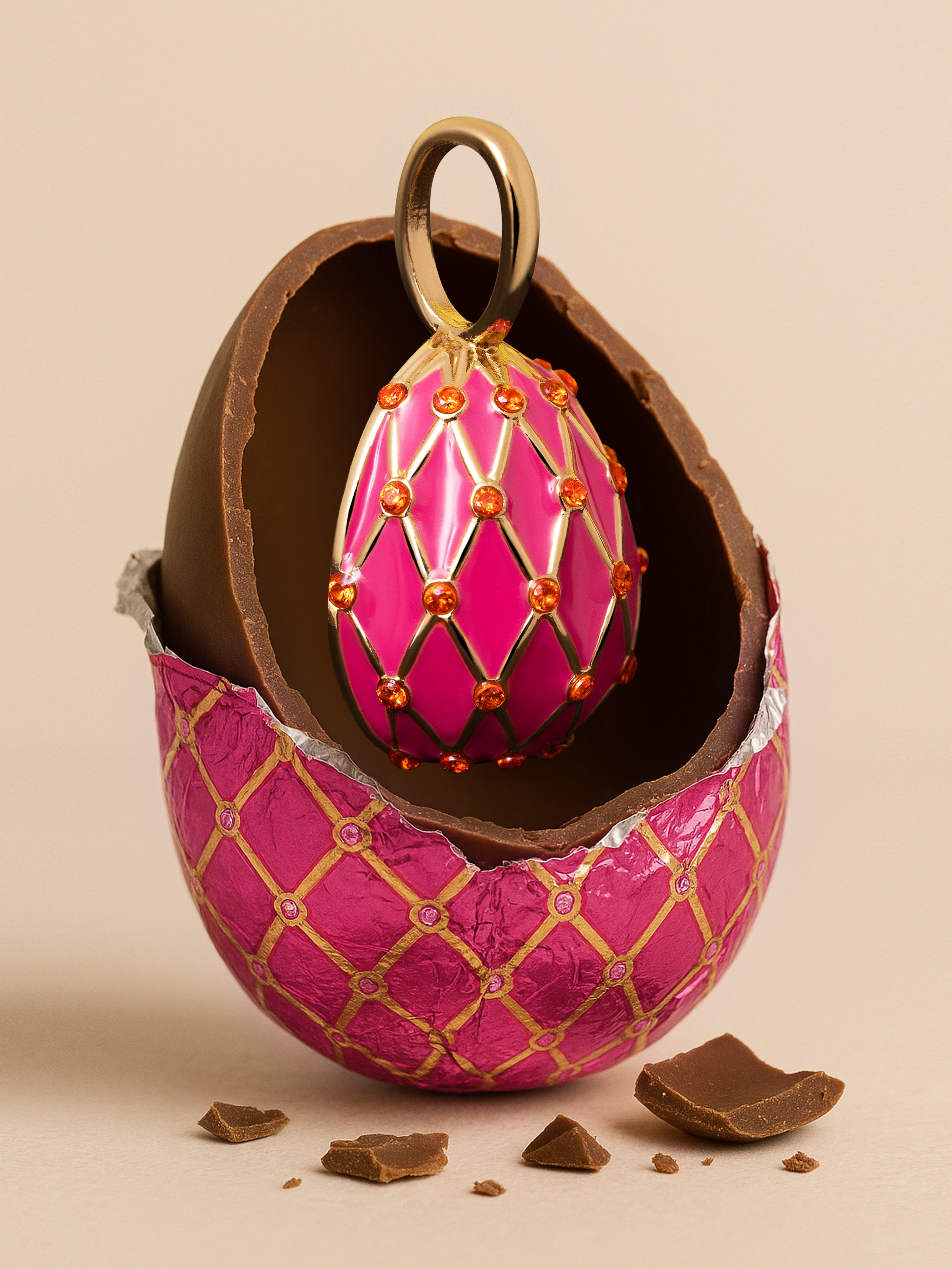 Charm Easter Egg Pink Baño Oro