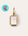 Charm Personalizado Letter Nácar Baño Oro