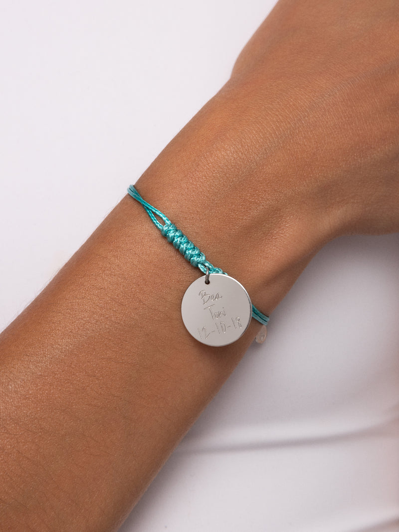Dream Chic Emerald Personalisiertes Armband Silber.