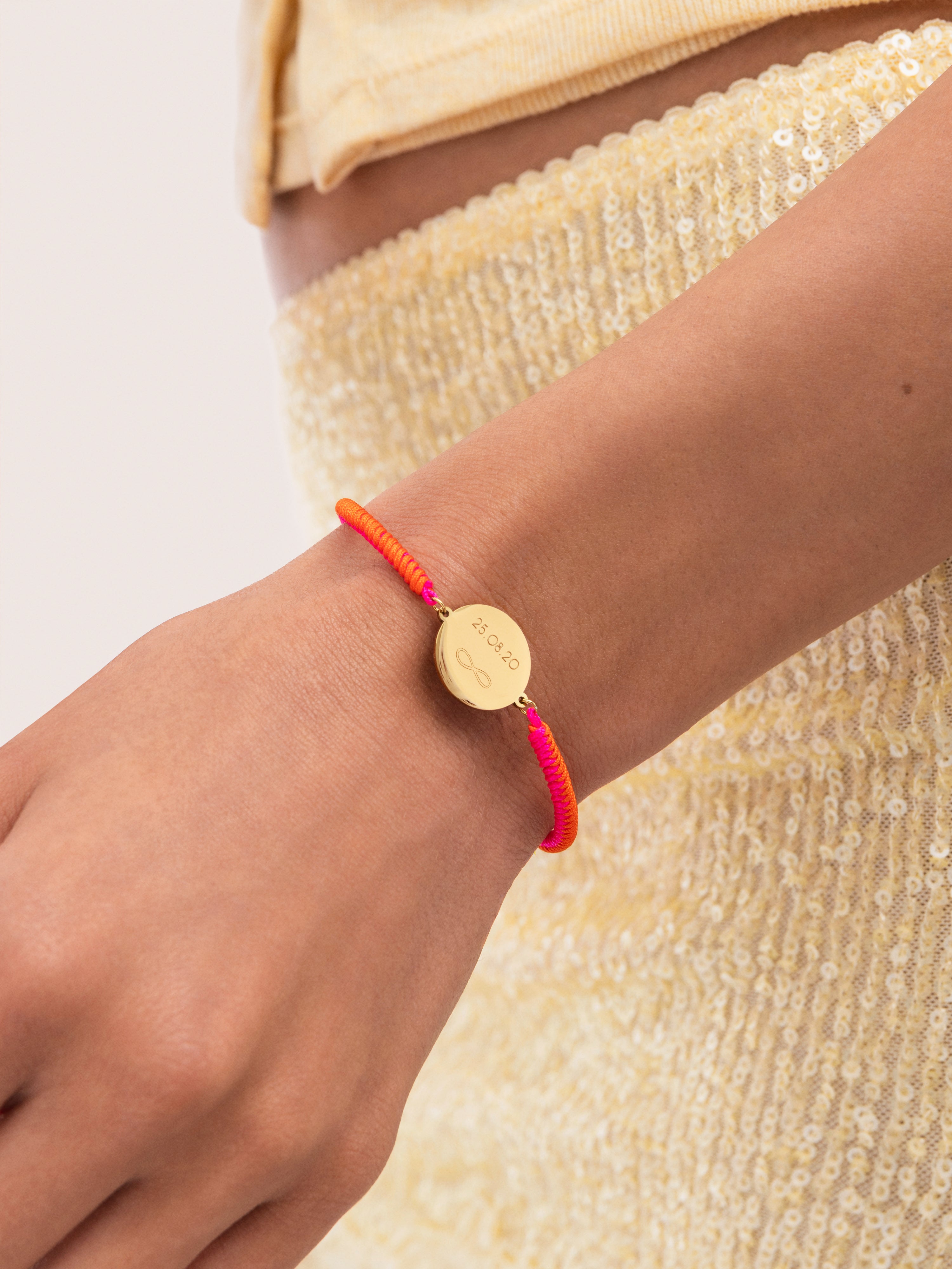 Gepersonaliseerde armband Moon Neonzonsondergang Staal verguld met 18-karaats goud