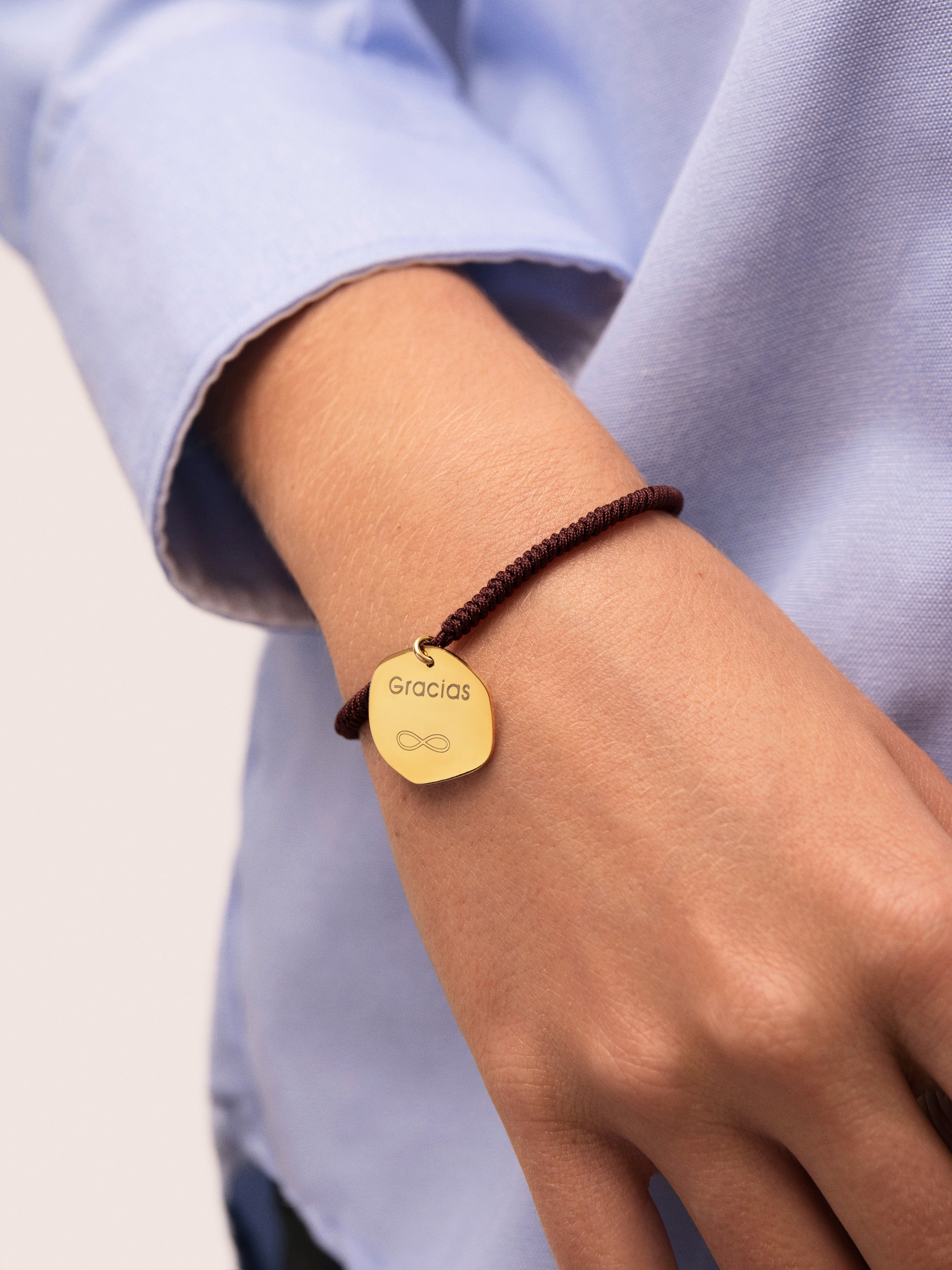 Pulseira Personalizada Medallion Marrón Aço Banho de Ouro