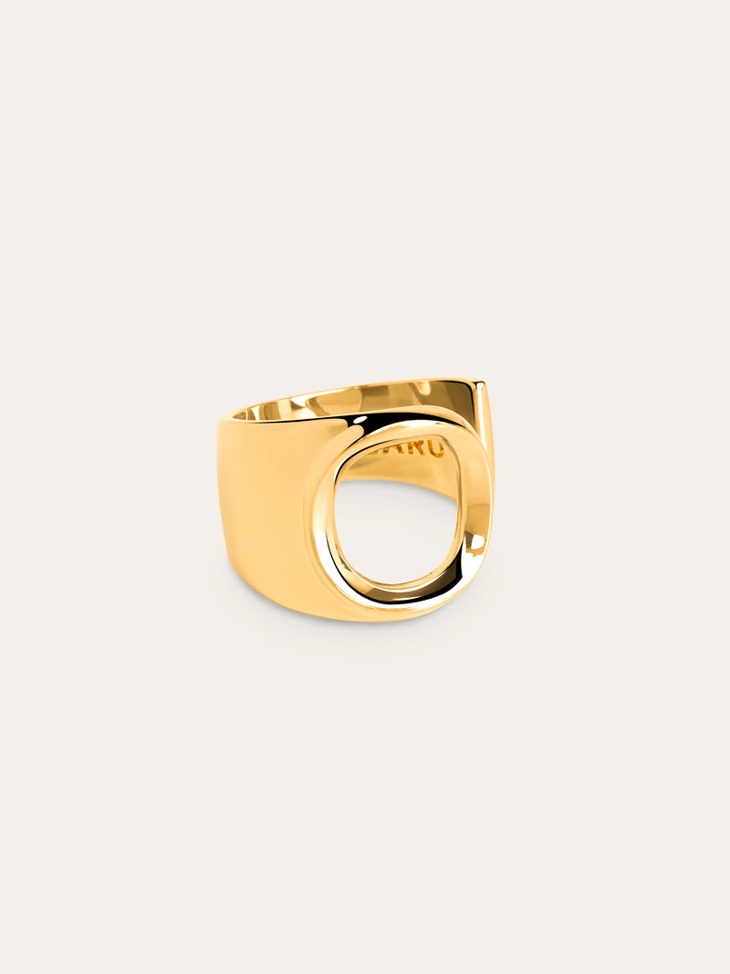 Anel Personalizado Letter Signet Banho de Ouro