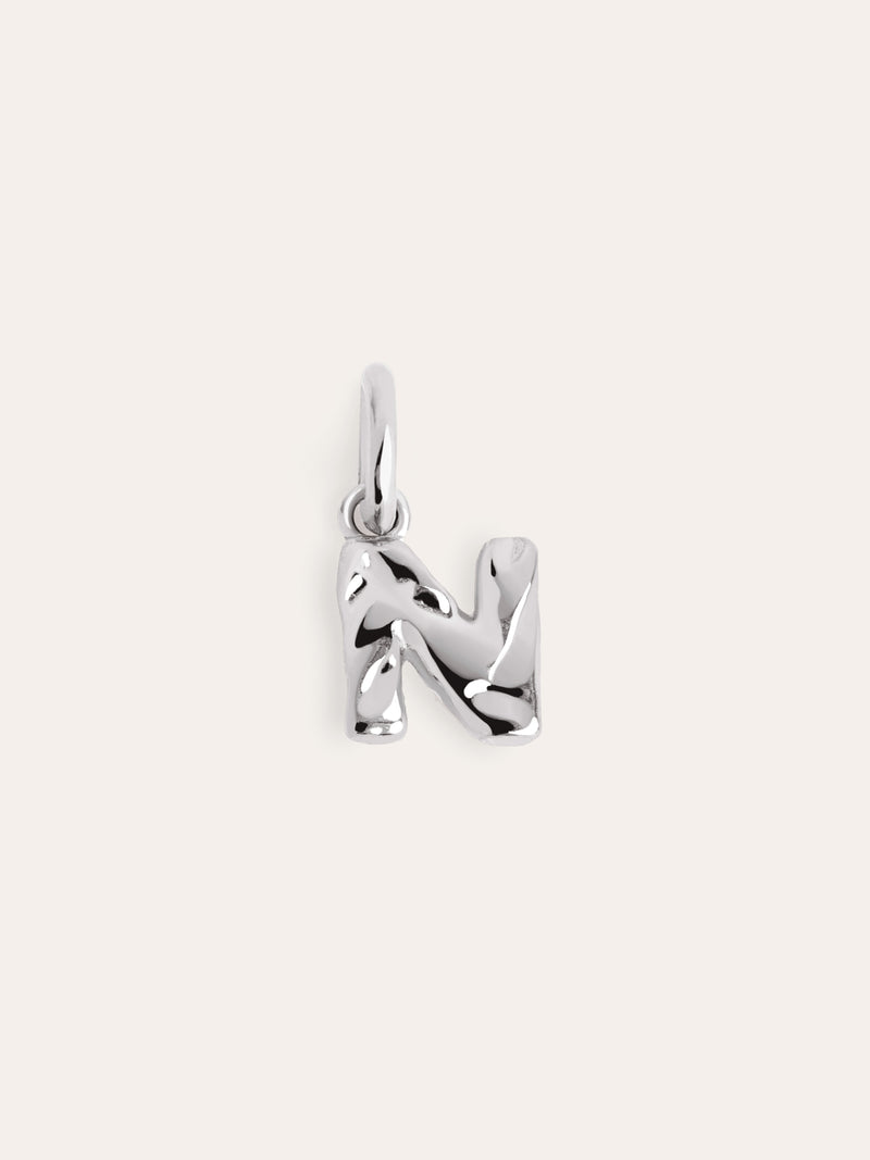 Letter Organic Charm Silber