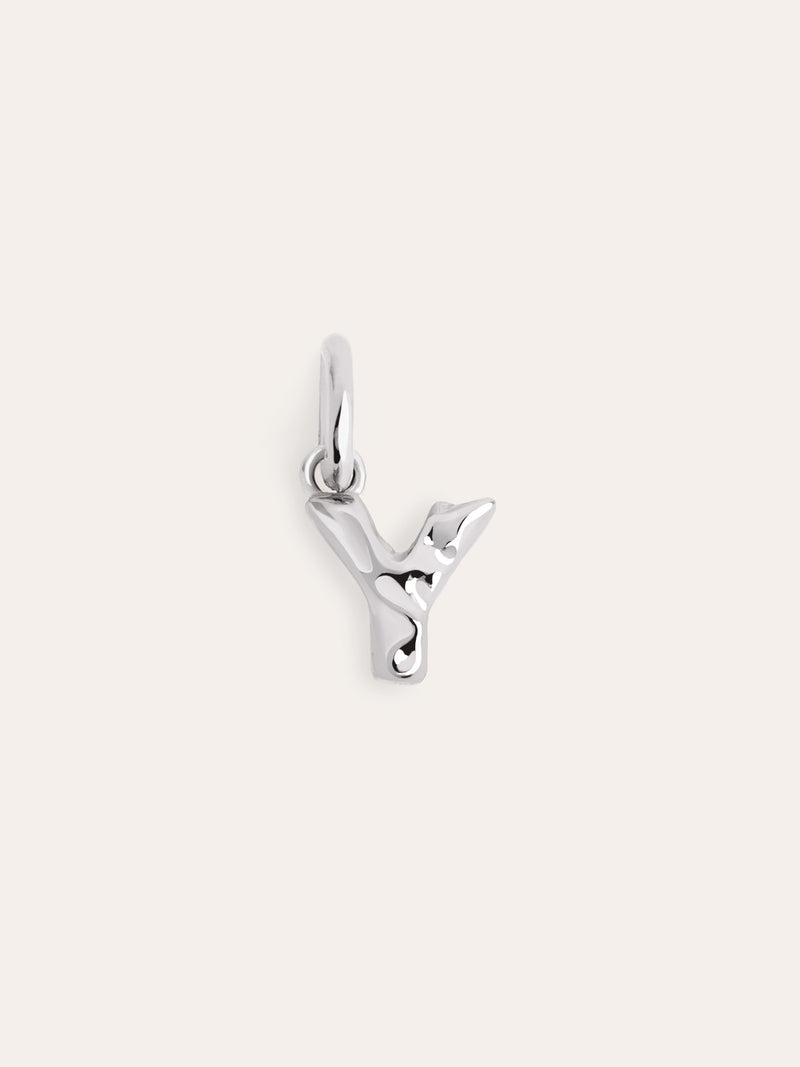 Letter Organic Charm Silber