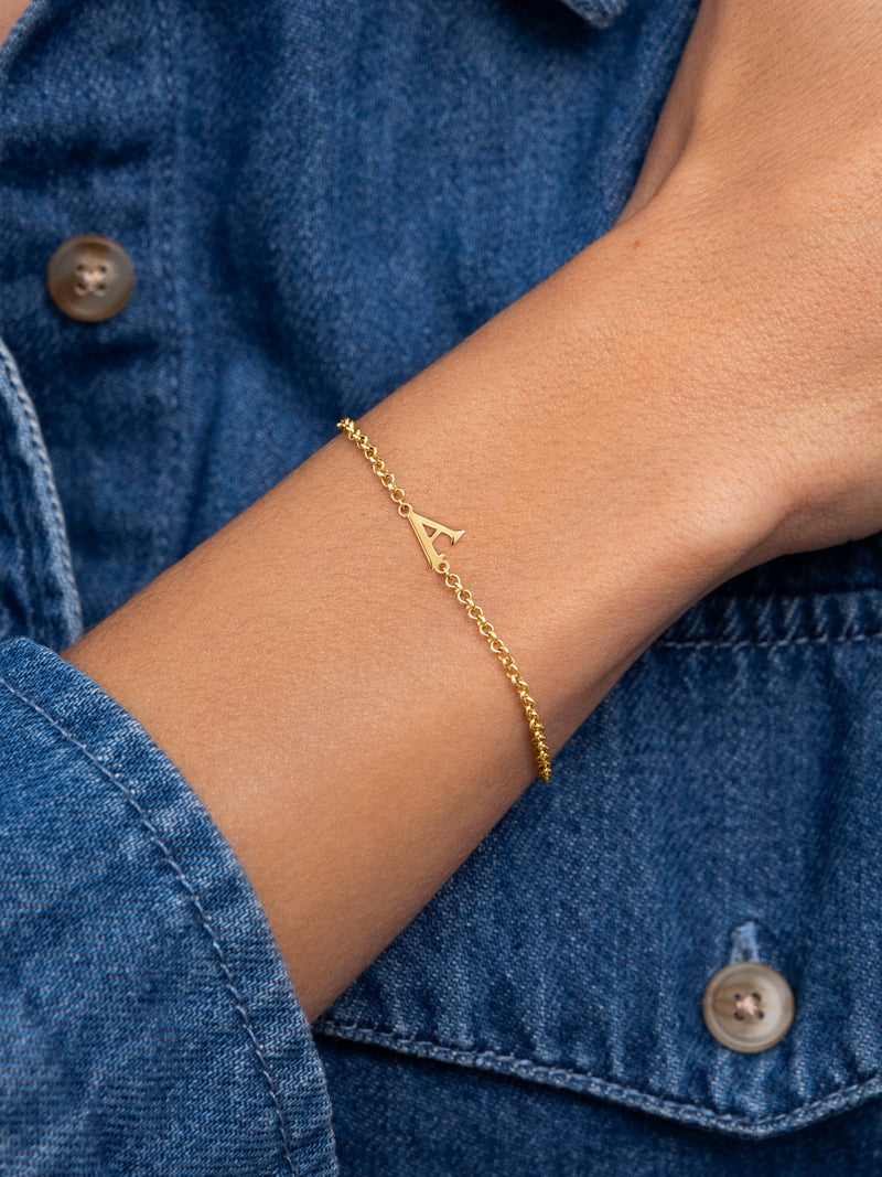 Pulseira Single Letter Prata Banho de Ouro