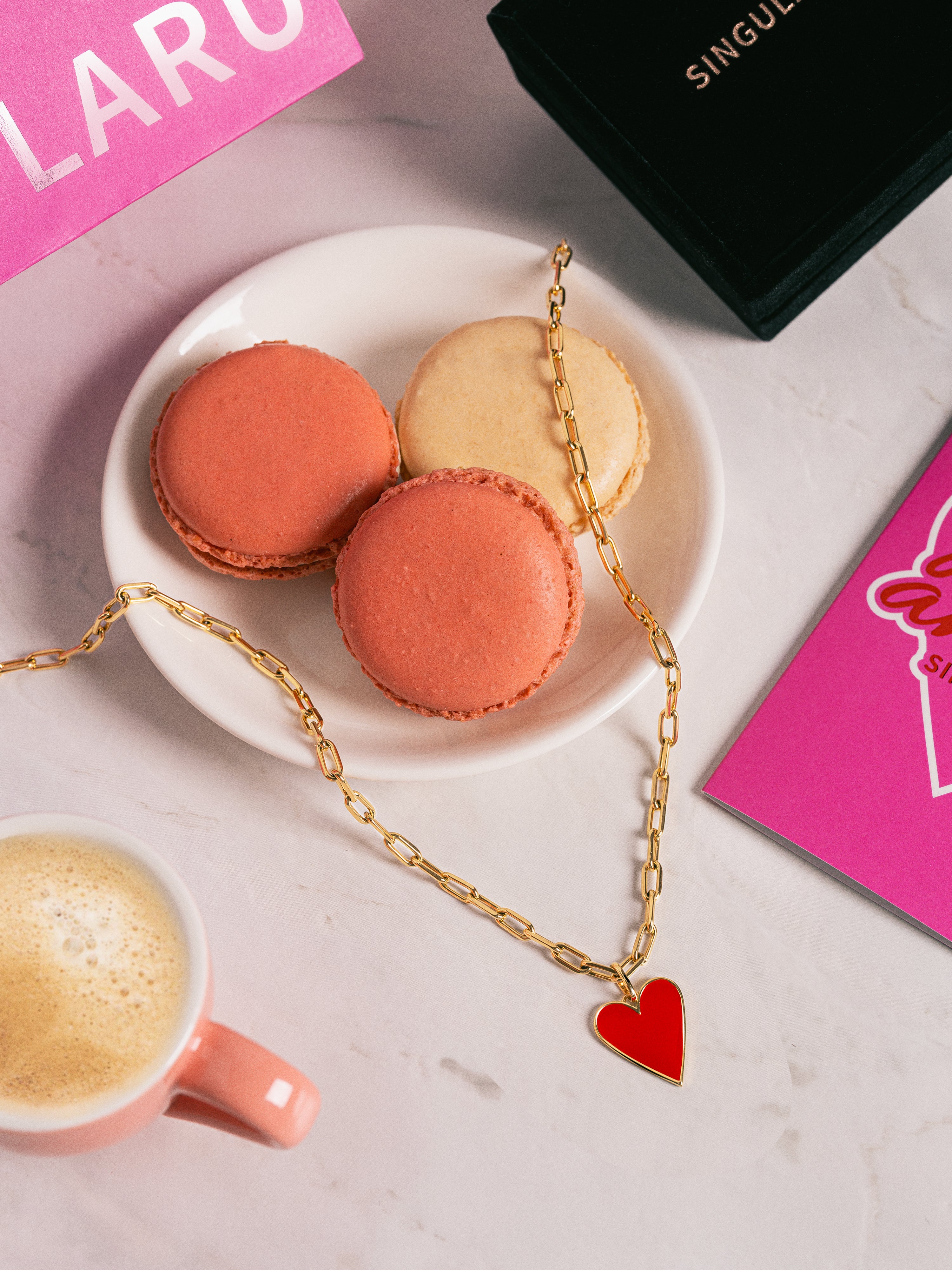 Collar Chic Lovely Heart Red Acero Baño Oro