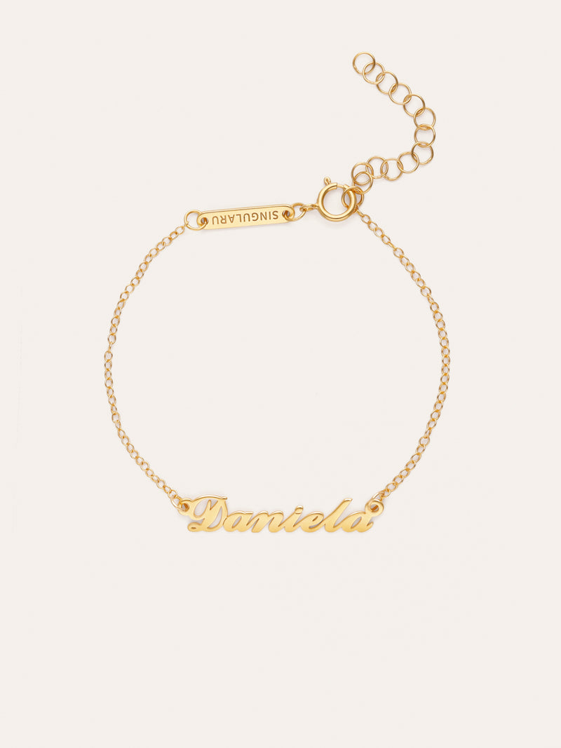 Pulseira Personalizada Carrie Prata Banho de Ouro