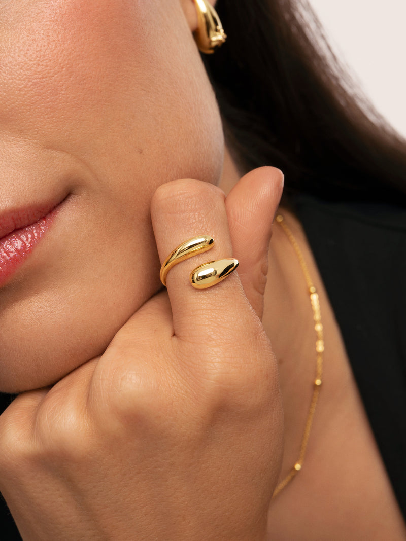 Abbraccio Ring Edelstahl mit 18kt Goldbeschichtung