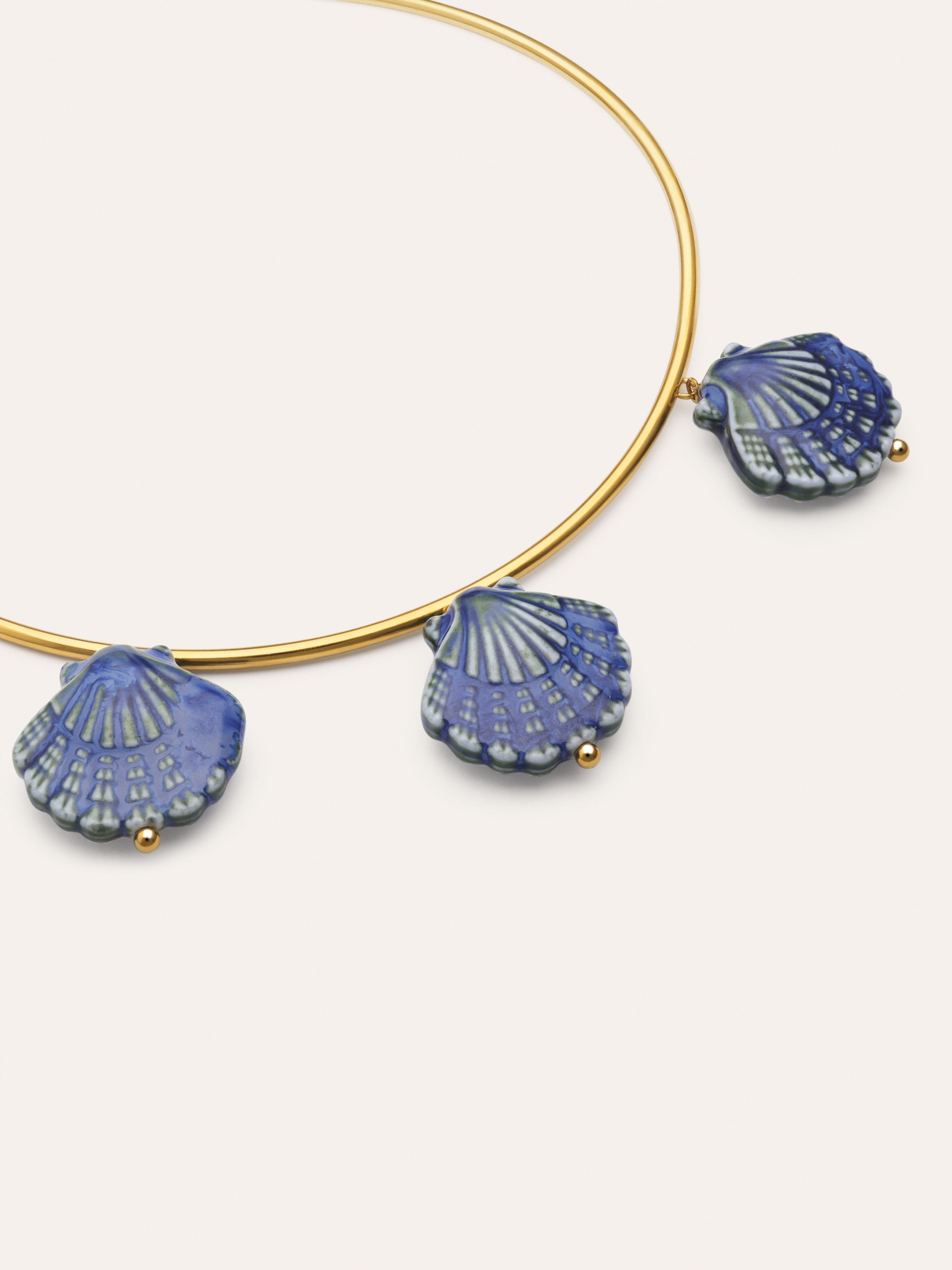 Choker Shelly Blue Aço Banho Ouro