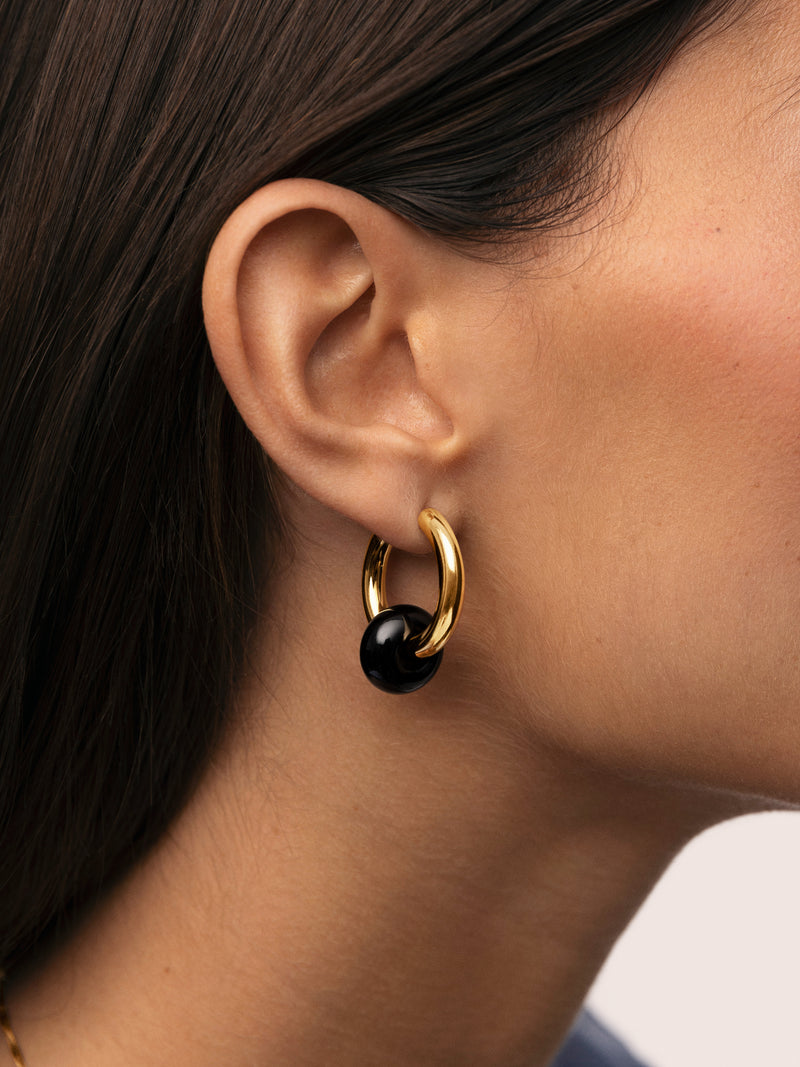 Pendientes Aro Carmen True Black Acero Baño Oro