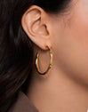 Pendientes Aro Bamboo Acero Baño Oro - puesto en modelo