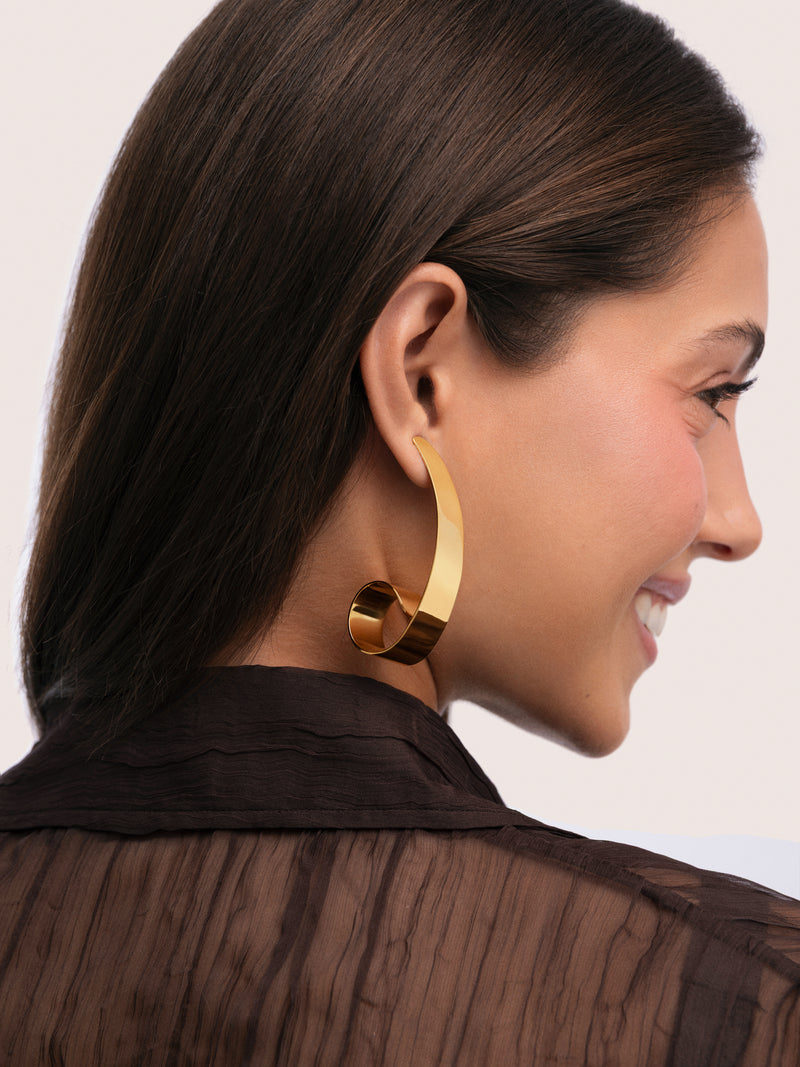 Boucles d'oreilles longues coquillage acier plaqué or