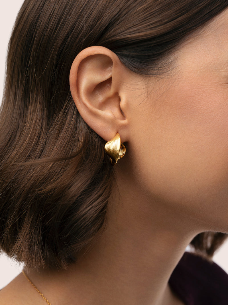 Pendientes Mini Infinito Acero Baño Oro