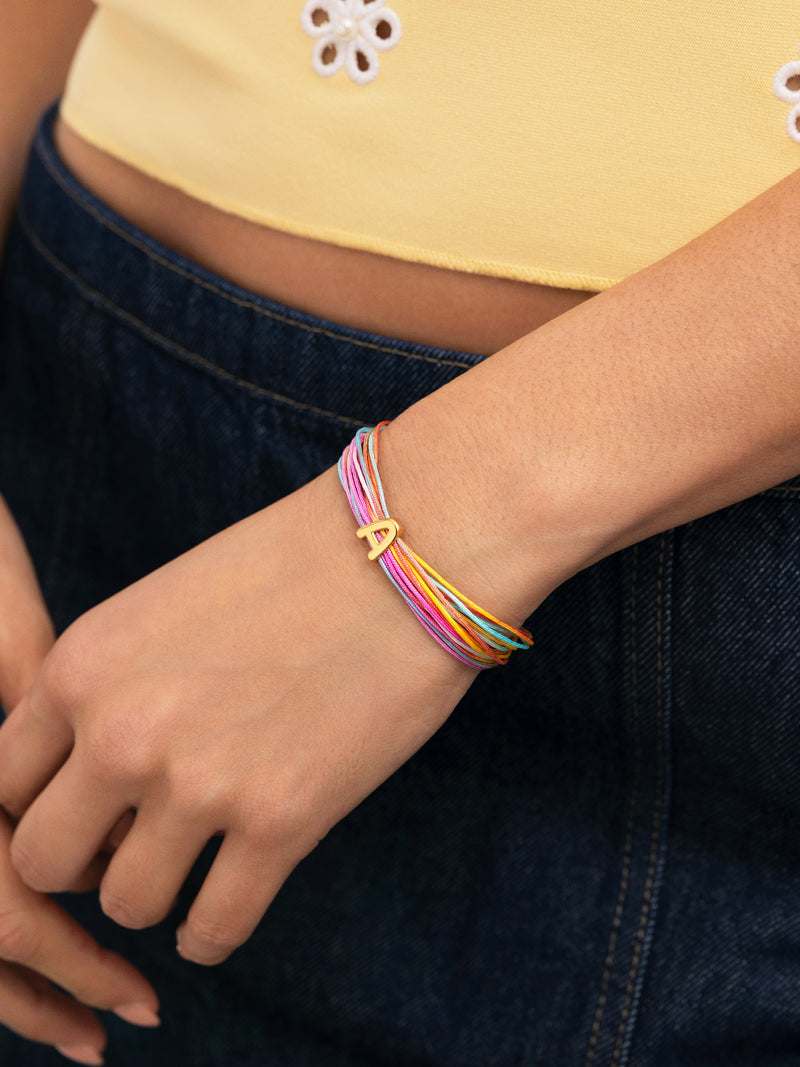 Personalisierbares Armband in Regenbogenfarbe, Edelstahl mit Goldbeschichtung