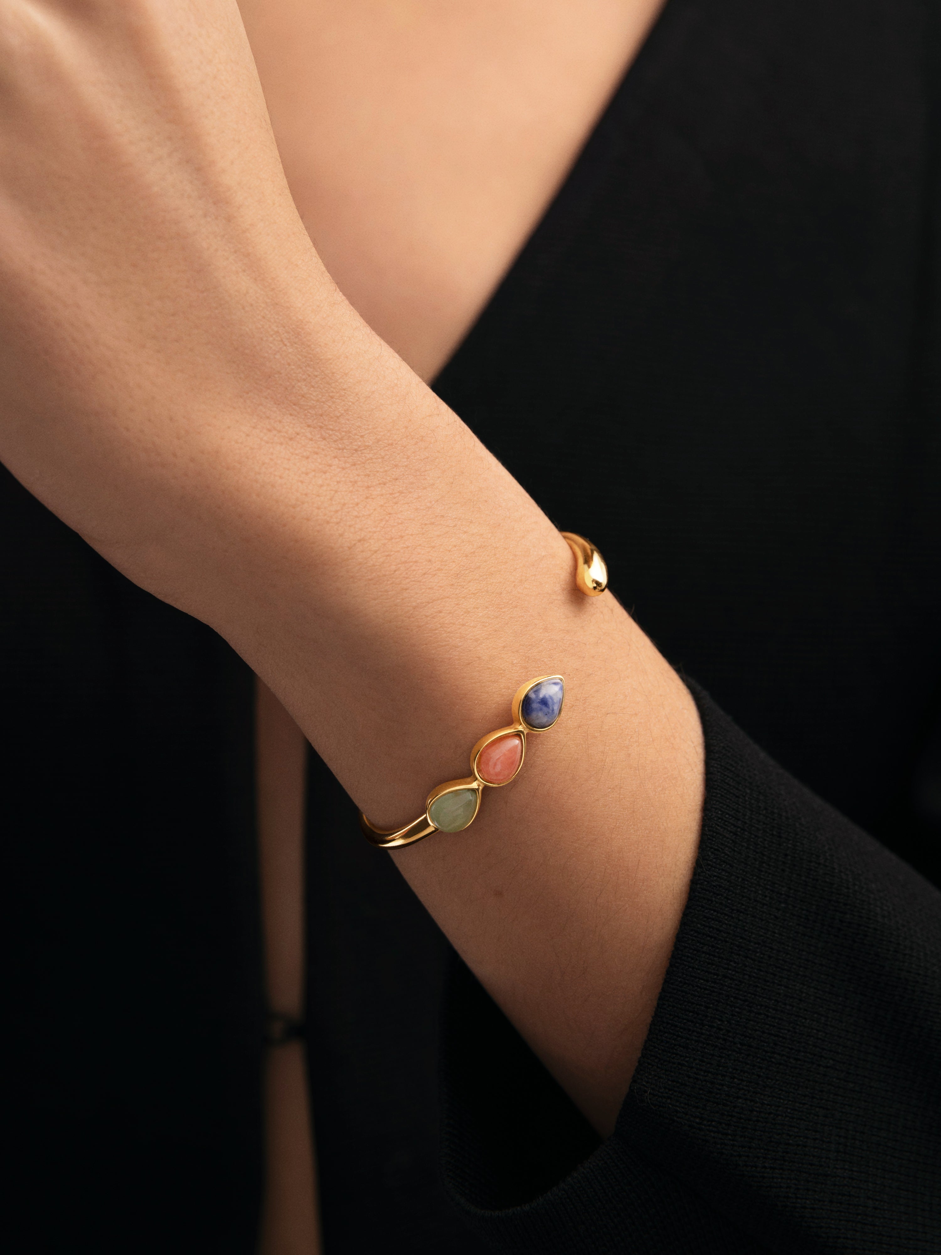 Brazalete Gota Stones Acero Baño Oro