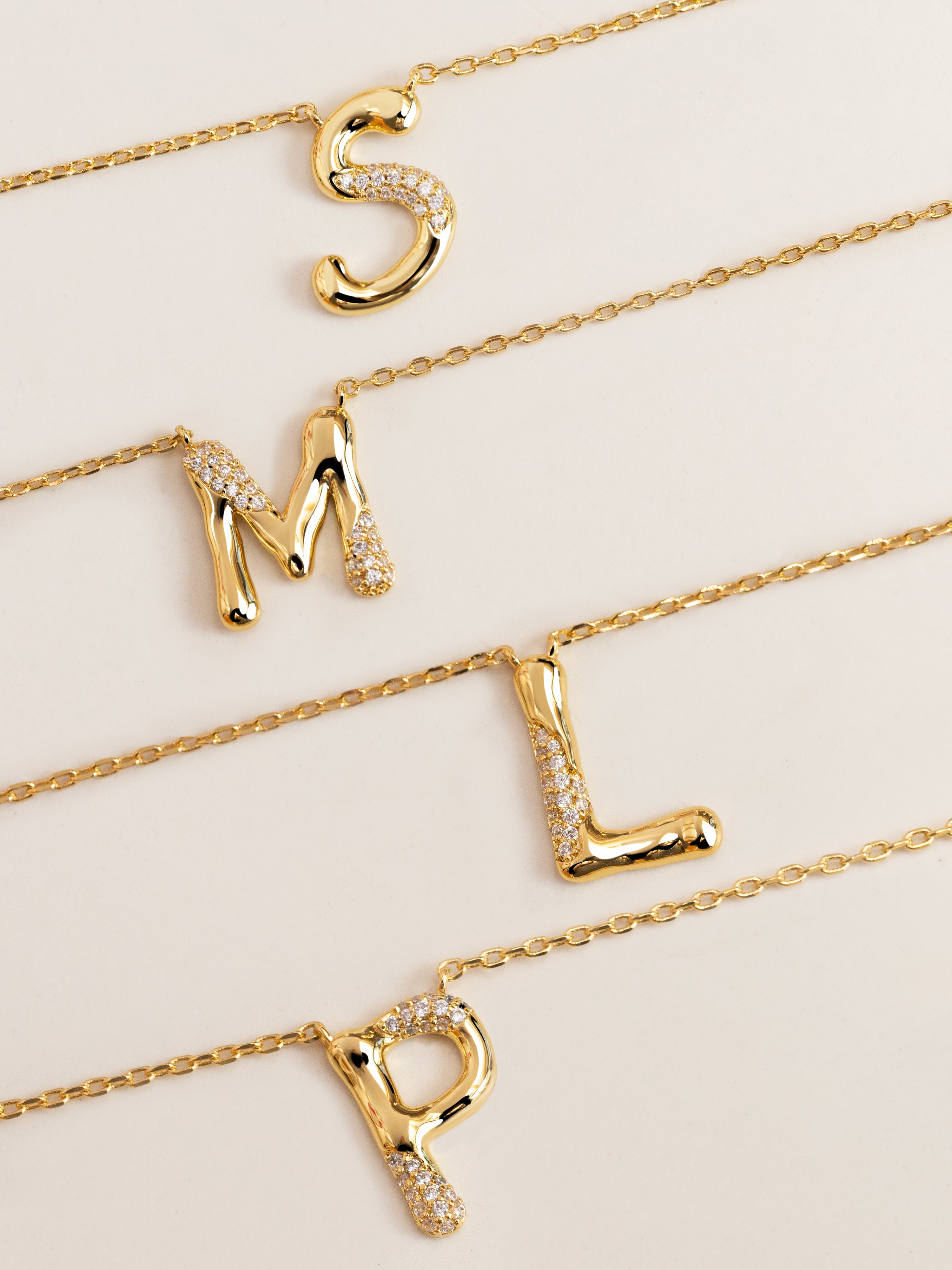 Collar Personalizado Letter Brillante Baño Oro