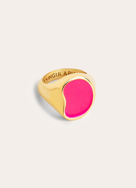 Anillo Signet Bean Neon Pink Enamel Baño Oro