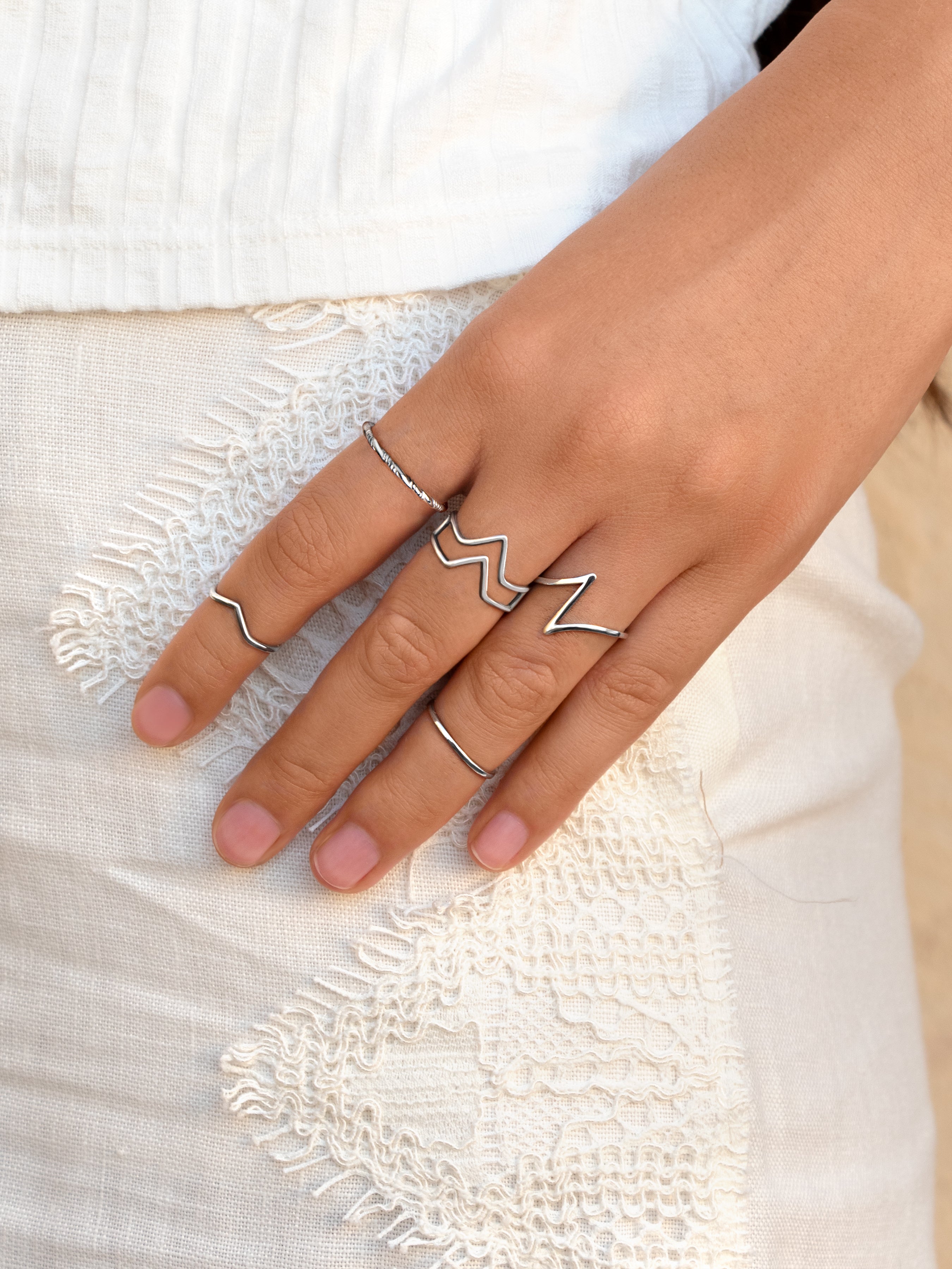 Anillo Rayo Plata Puesta